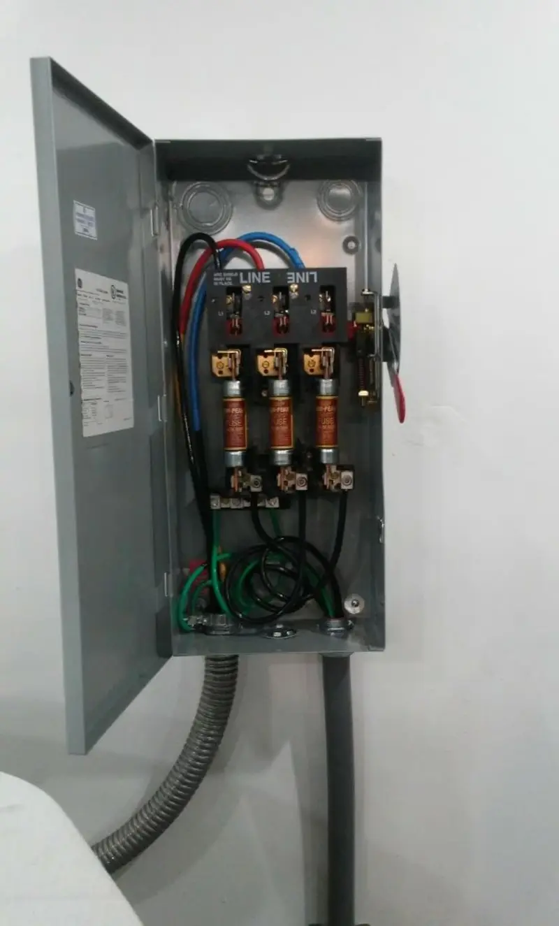 Three-phase disconnect switch installed for Smoke Detector Installation in Palmetto